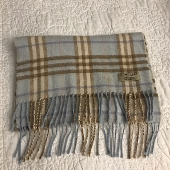 Light blue and grey checked classic cashmere scarf - Picture 3 of 3